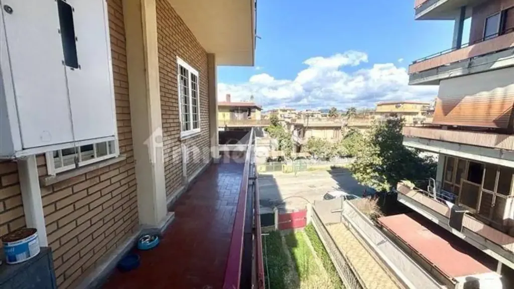 Rõdu - Apartment with Balcony in Ladispoli