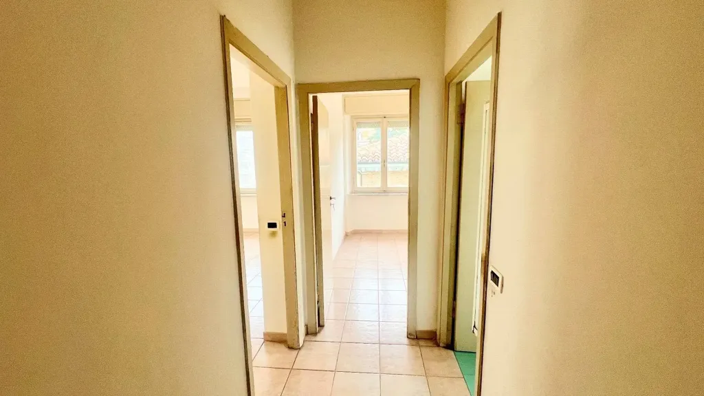 Esik - Apartment with Balcony in Fabriano