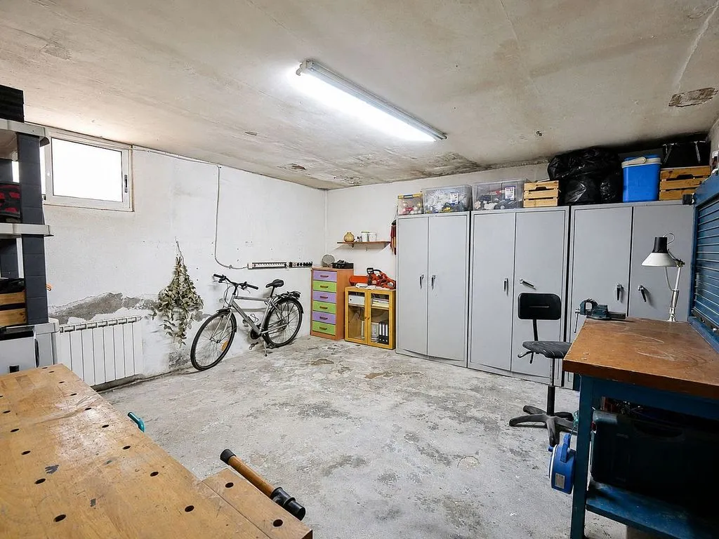 Garage - Chalet with Terrace in Mas Mora, Sant Daniel