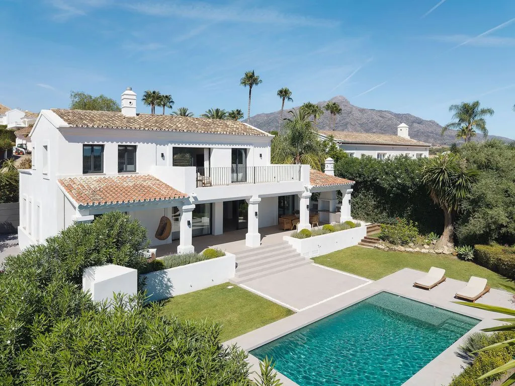 Bassein - Luxury Villa with Sea View in Nueva Andalucía