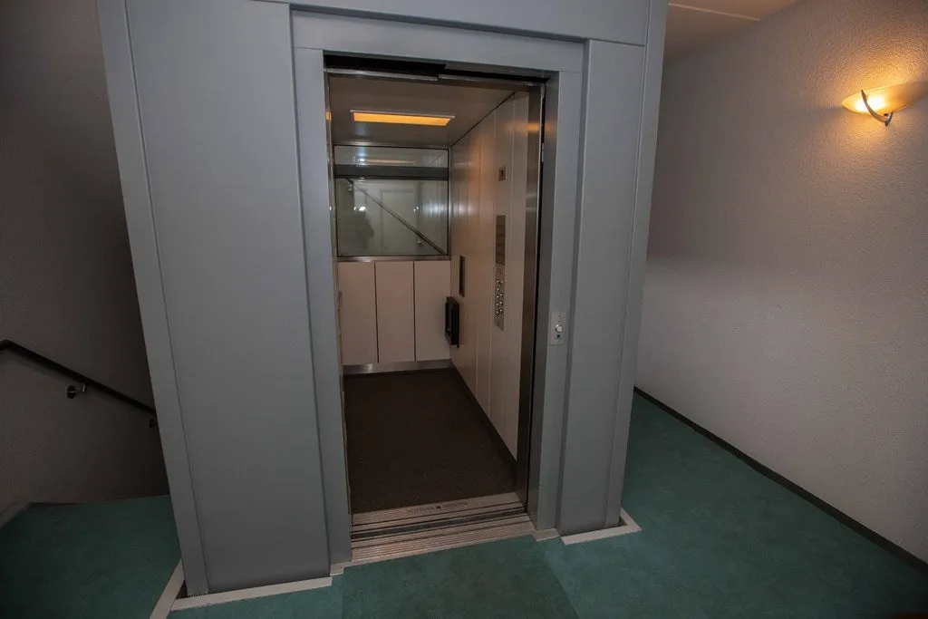 hallway_entrance