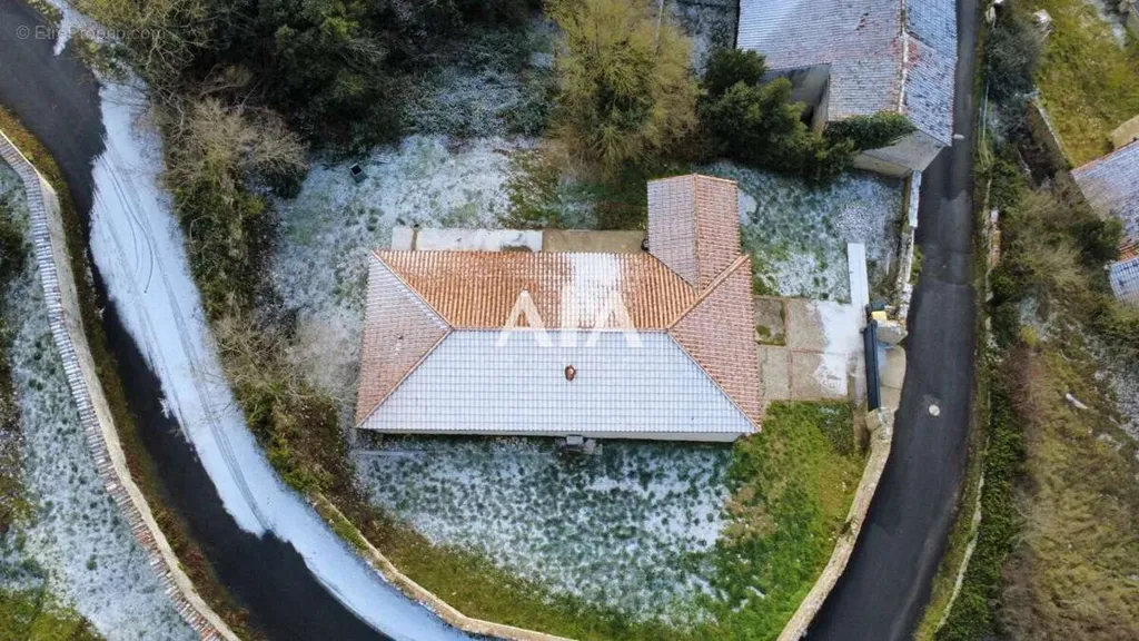 Õhuvaade - Contemporary House with Panoramic View in Montignac-sur-Charente