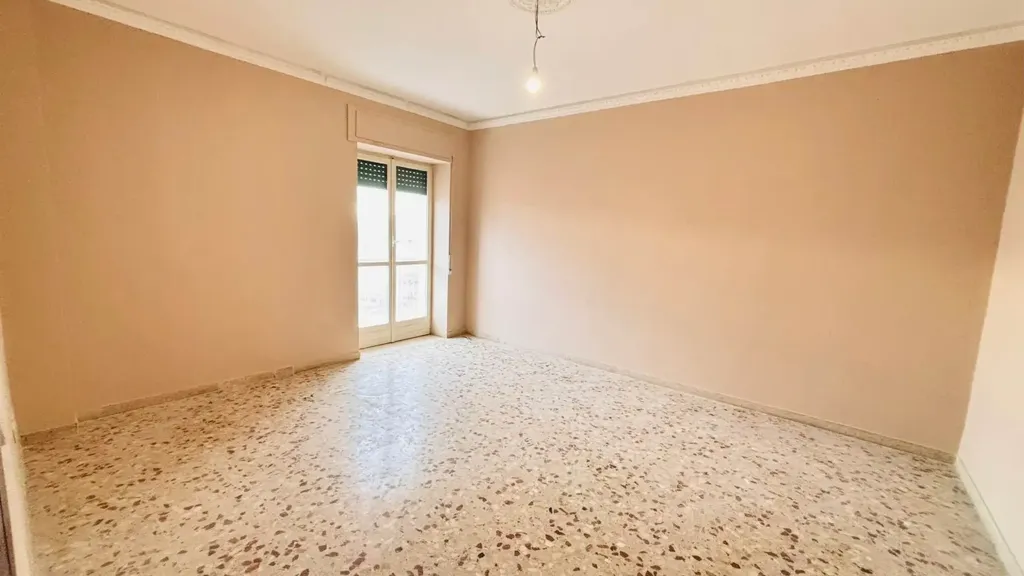 Pièces - Apartment with Balconies in Siracusa