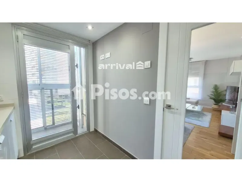 Entrée - Modern Flat with Pool in Quatre Carreres