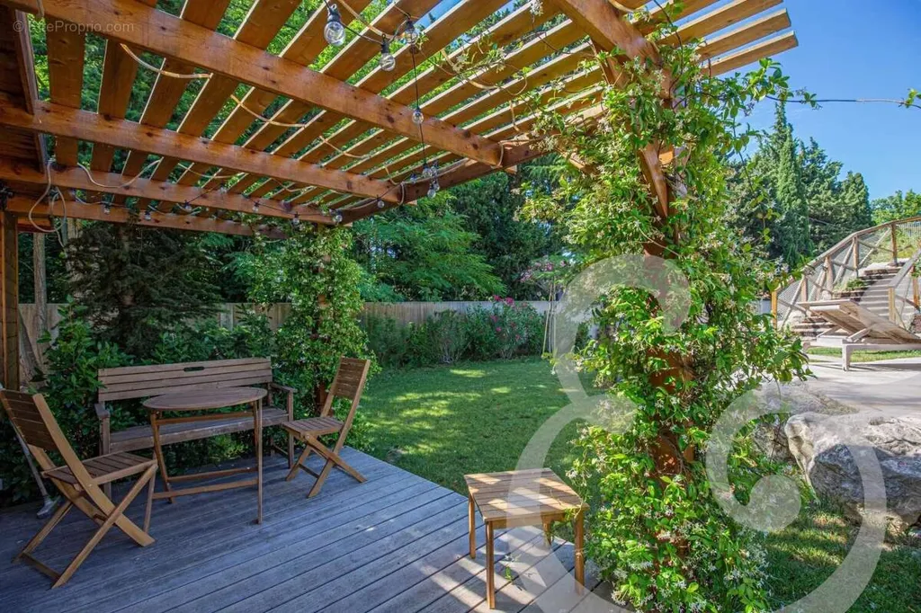 Terrass - Provençal House with Pool in Orgon