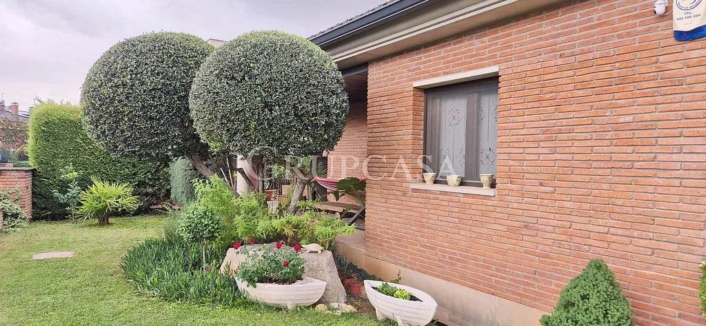 Jardin - Detached House with Pool in Alpicat