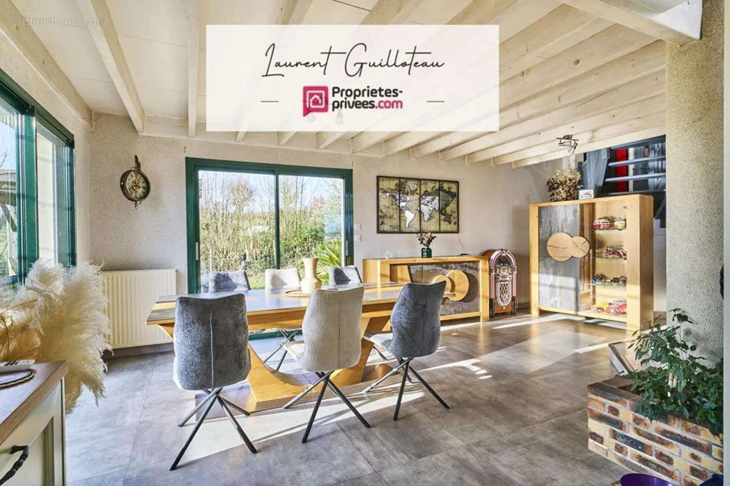 Maison 7 pièces à La Verrie