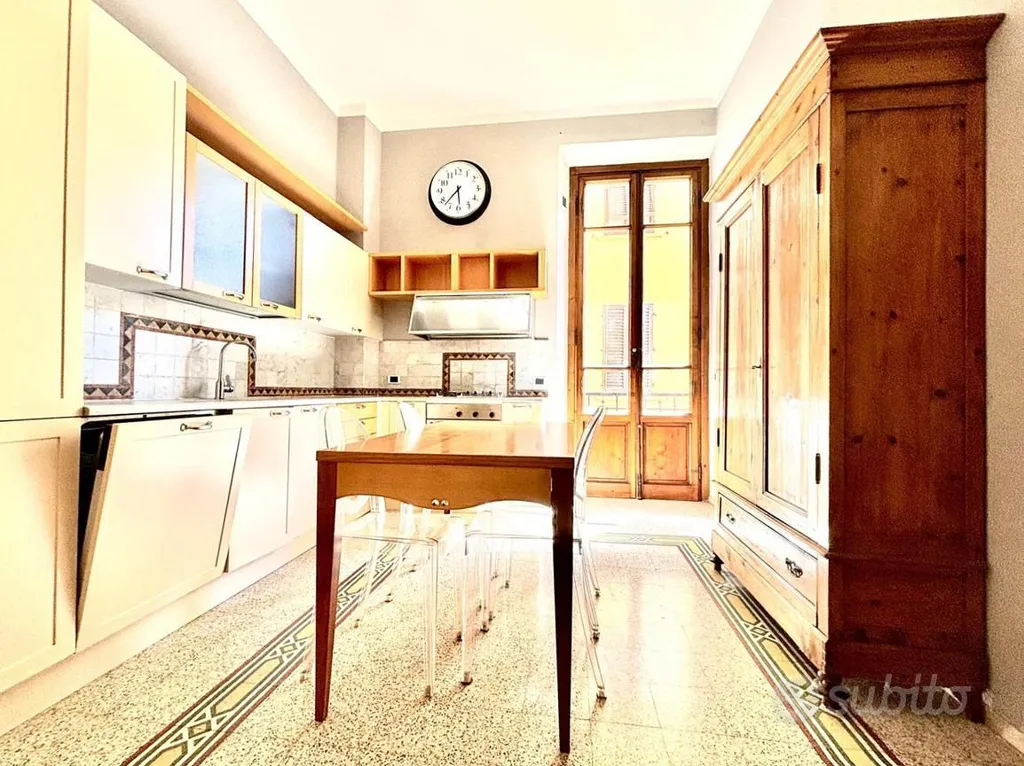 Cuisine - 1930s Apartment with Balcony in Florence