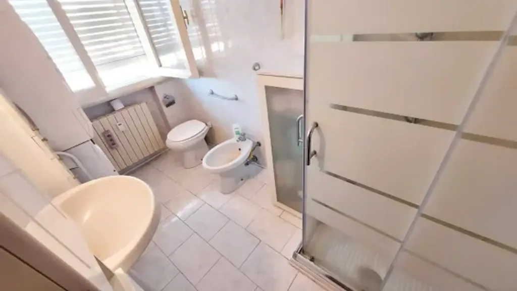Vannitoad - Bright Apartment with Balcony in Gonzaga