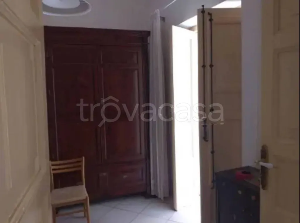 Ingresso - Historic Apartment in Aragona's Centre
