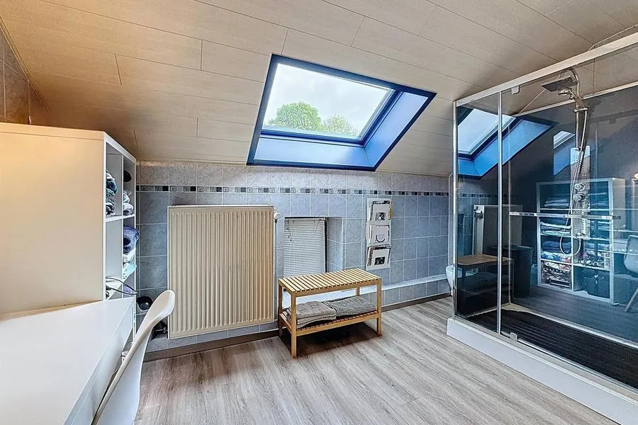 Bagni - Renovated Three-Façade House with Jacuzzi in Bouffioulx