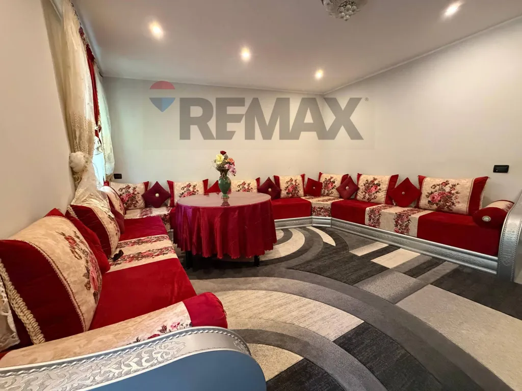 Wohnzimmer - Renovated Apartment with Balcony in Gorlago