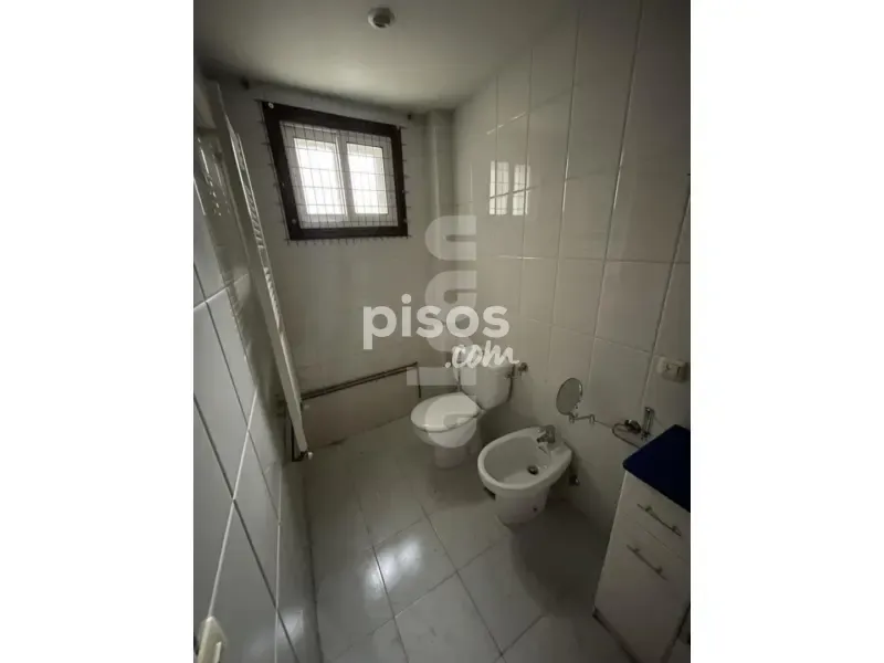 Salles de bain - Apartment with Large Windows in Vigo