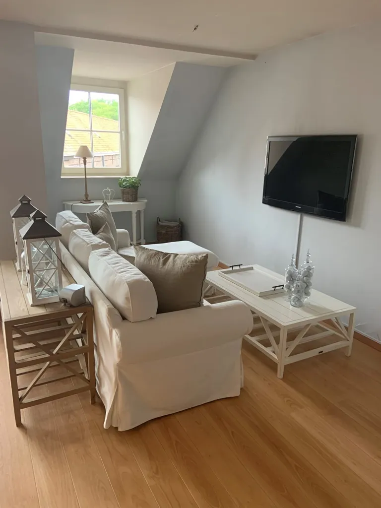 Elutuba - Duplex Apartment with Terrace in Waregem