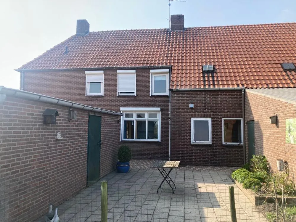 Välivaade - Detached House with Garden in Elst