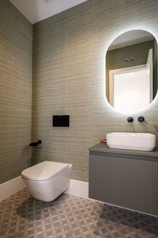 Salles de bain - Modernised Apartment with Balcony in Ríos Rosas