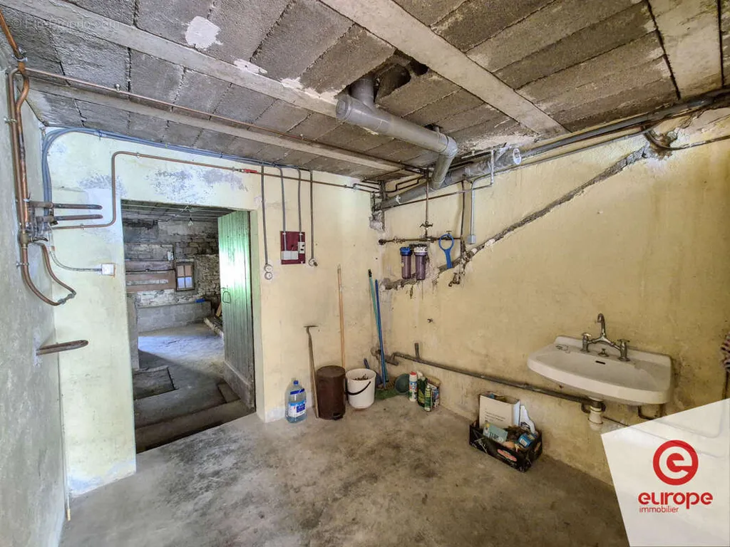 Lavanderia - Two-Unit House with Garden in Dornecy