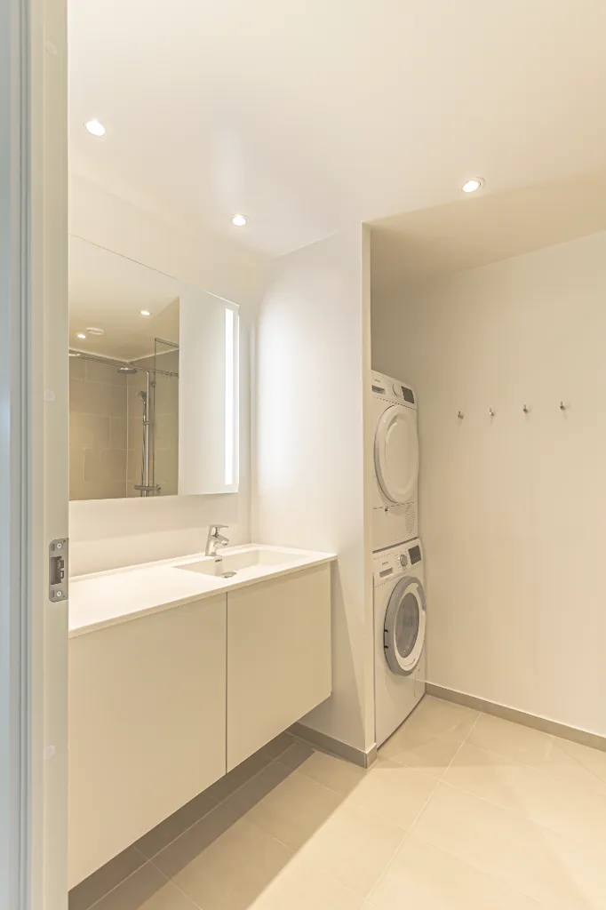 Lavanderia - Four-Room Apartment with Balcony in Hillerød