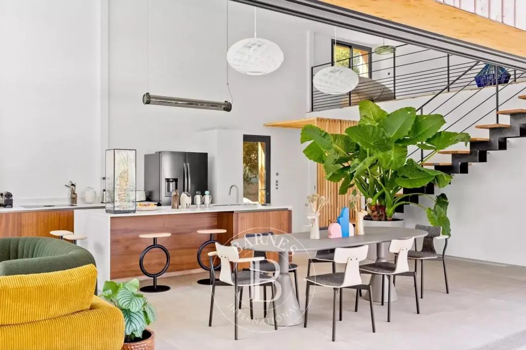 Söögituba - Contemporary Villa with Pool near Bonifacio