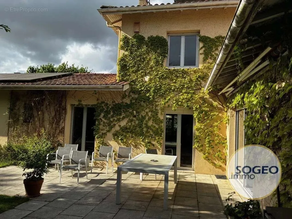 Terrasse - Villa d'Architecte avec Cabinet à Talence