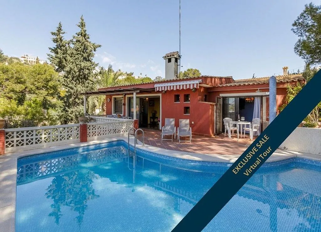 Bassein - Chalet with Pool and Terrace in Calle D'osca