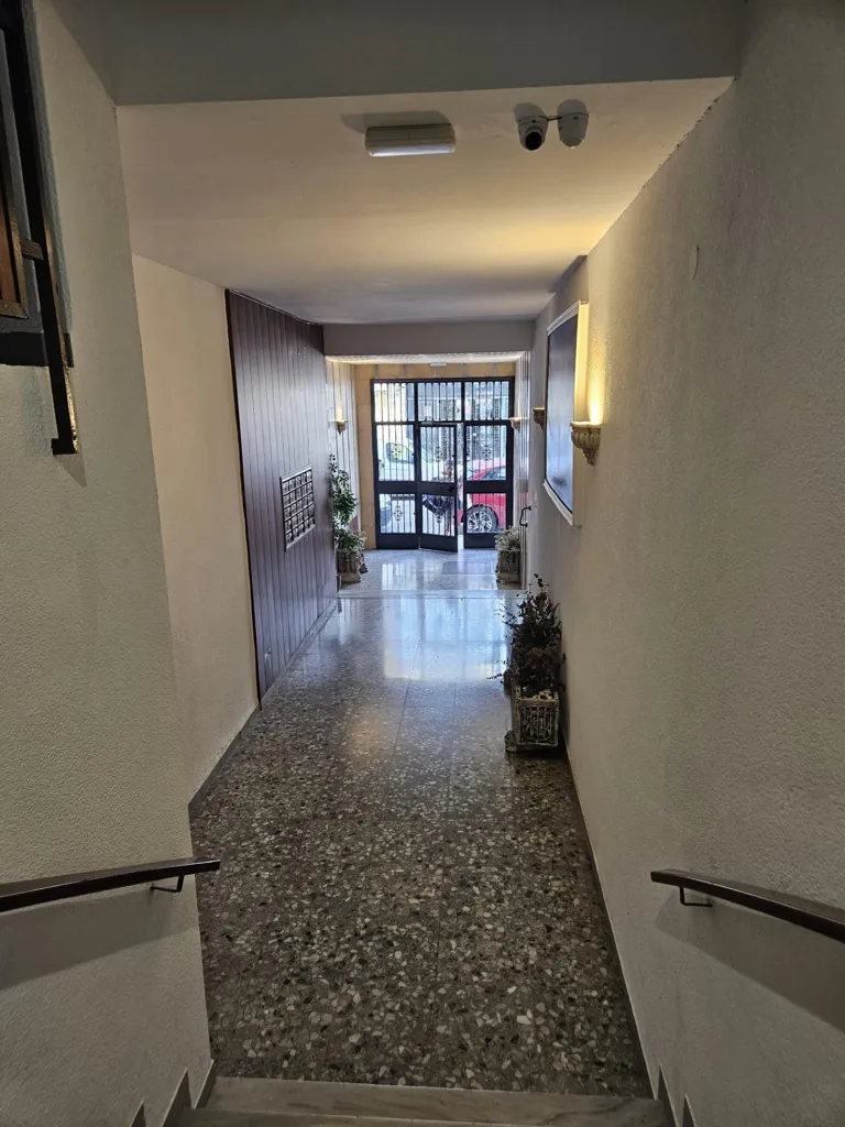 Esik - Flat with Balcony in Seville's Macarena