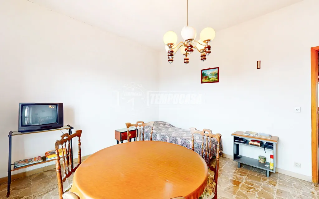 Söögituba - Three-Bedroom Flat with Panoramic View in Orbassano