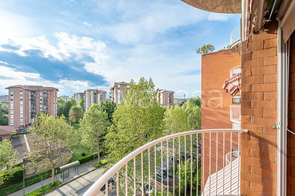 Balcon - Quadruplex with Garden and Panoramic View in Grugliasco
