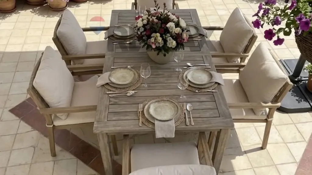 Terrass - Prestigious Villa in Exclusive Compounds, Rome North