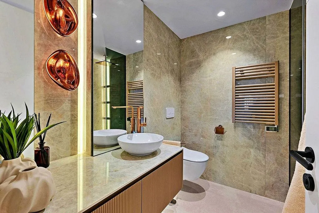 Vannitoad - Penthouse with Pool in Estepona