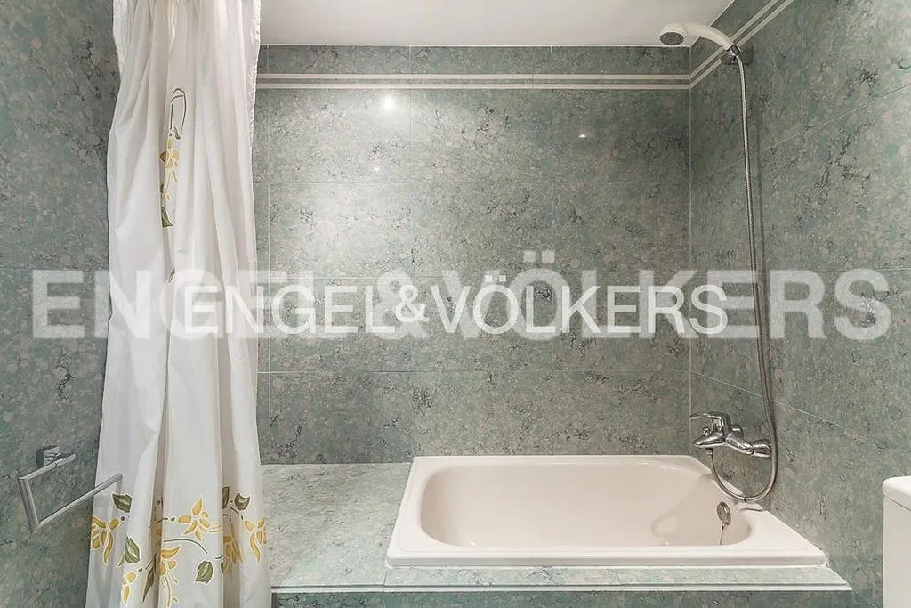 Bagni - Penthouse with Pool in Guindalera, Madrid