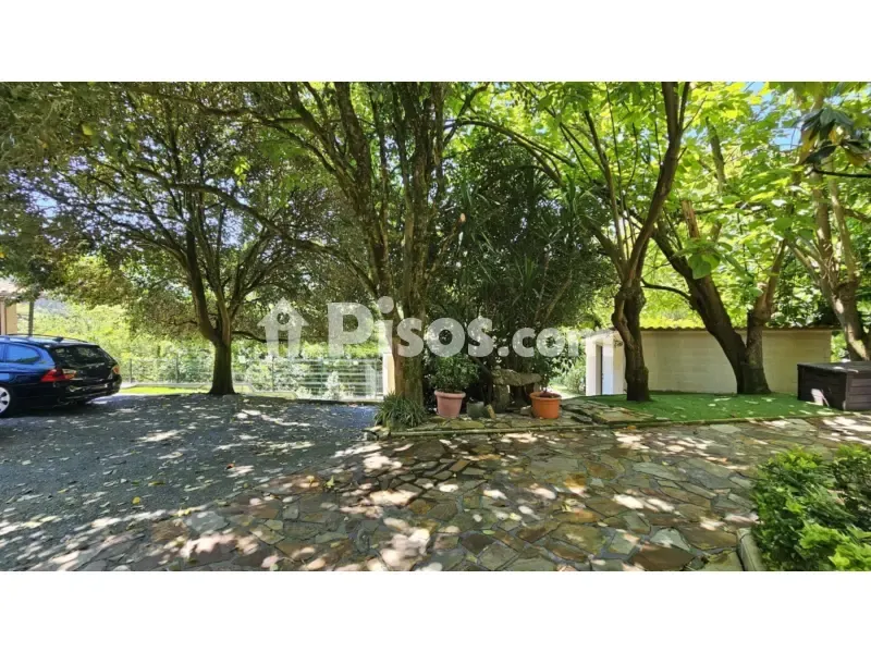 Exterior - Independent Villa with Private Pool in Gueñes