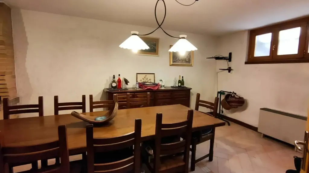 Söögituba - Villa with Private Garden in Udine