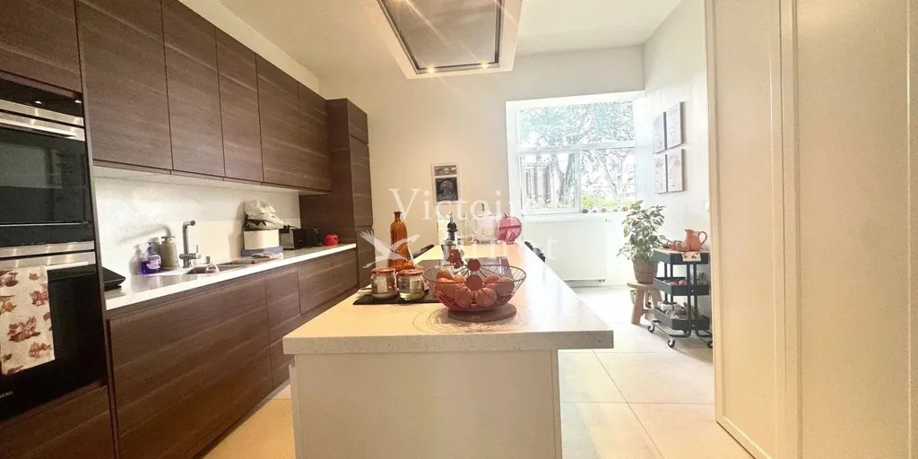 Cuisine - Appartement Luxe avec Garage à Elsene