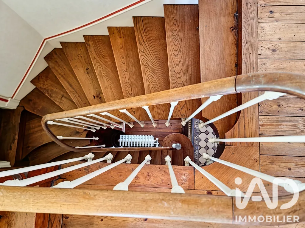 Stanze - Charming Townhouse with Art Deco Features in Cognac