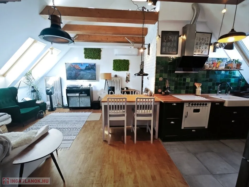 Cucina - Modernised Apartment with Balcony in Gárdony