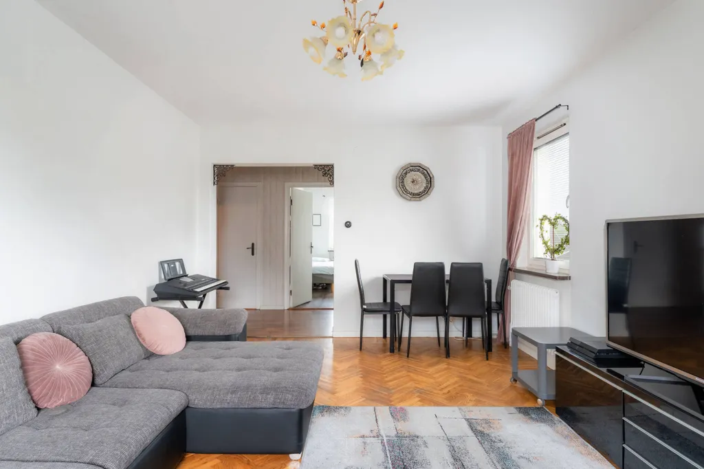 Elutuba - Converted Flat with Balcony in Nyköping