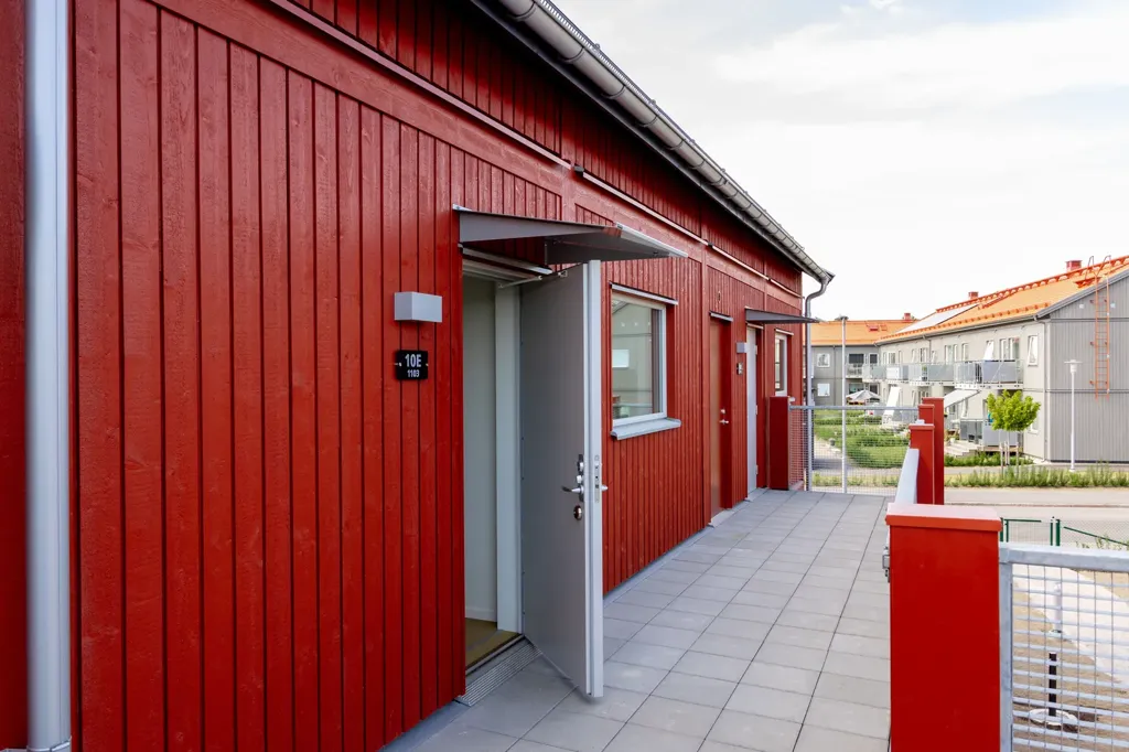 Aed - Apartment with Balcony on Telestadshöjden