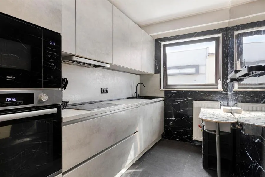 Cuisine - Appartement avec Garage dans Zone Résidentielle à Deurne