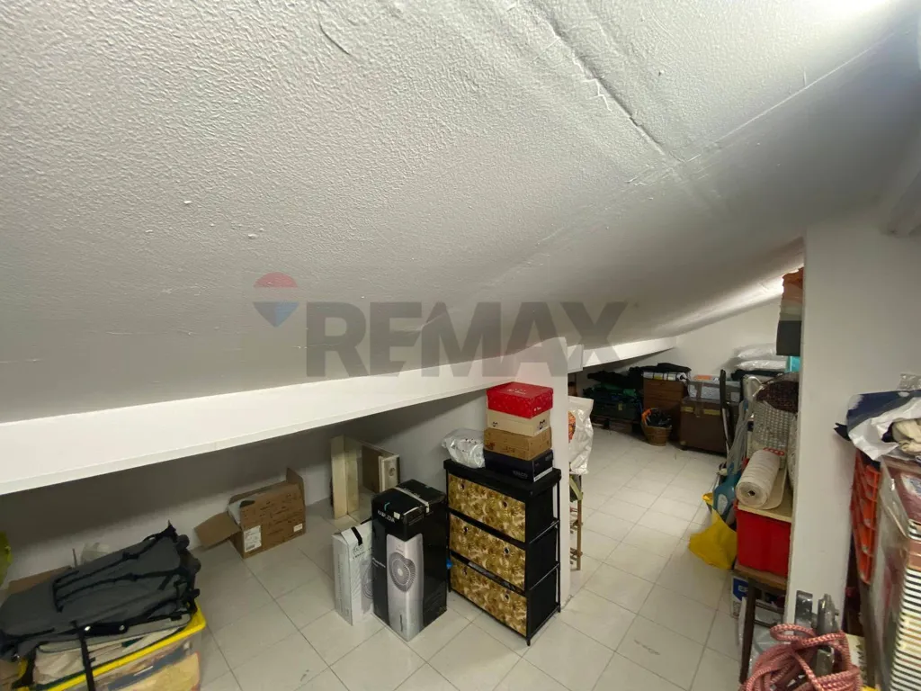 Garaaž - Bright Apartment with Attic in Genoa