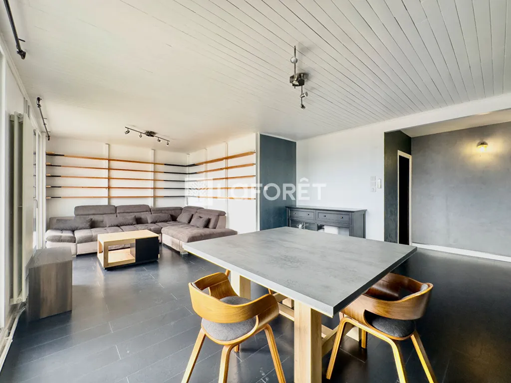 Salle à manger - Appartement Meublé Traversant à Saint-Martin-d'Hères