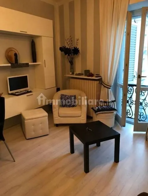 Séjour - Restored Studio with Corso View in Mondovì