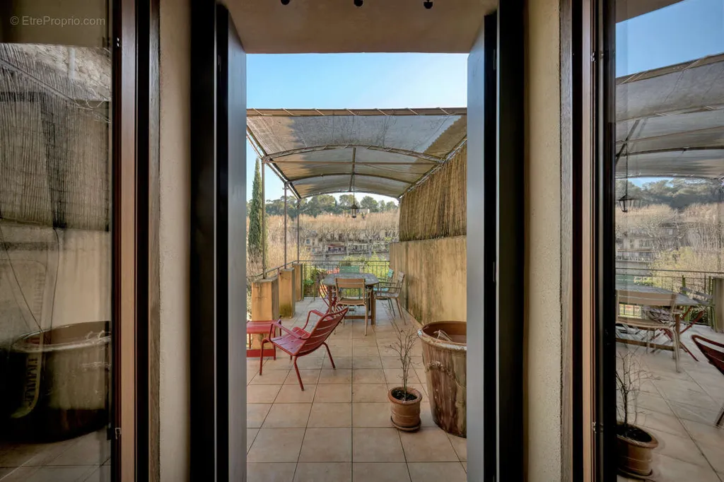 Terrass - Stone House with Panoramic View in Sommières