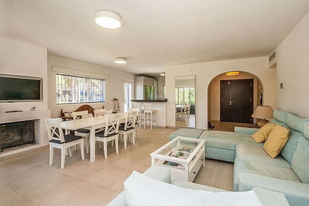 Séjour - Chalet with Pool in Casco Antiguo