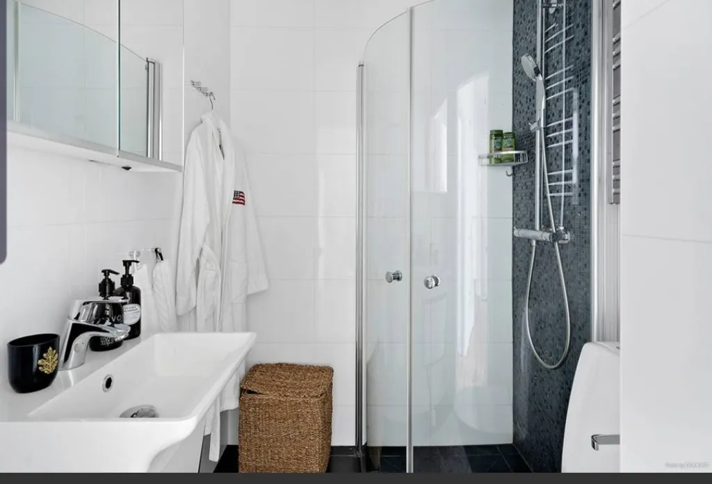 Salles de bain - Apartment with Original Details in Gothenburg