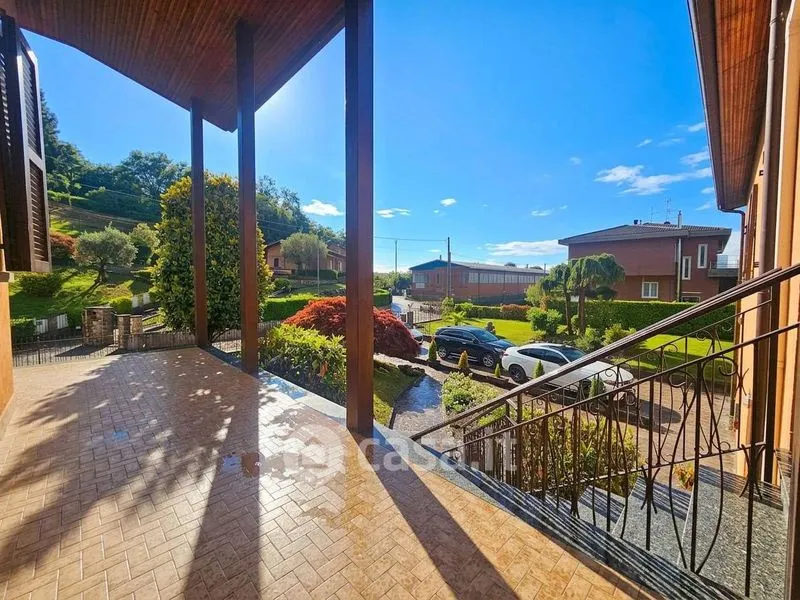 Terrass - Villa with Private Garden in Palazzago