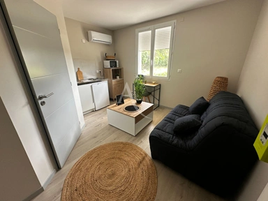 All Photos (3) - Student Studio with Balcony in Albi