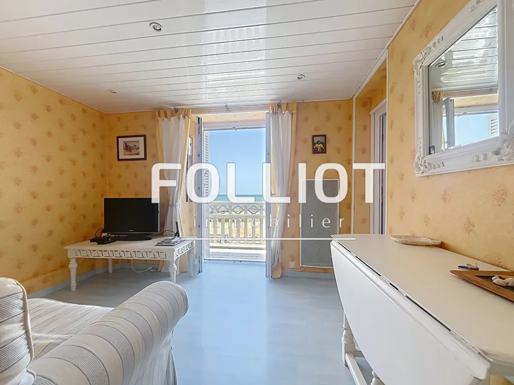Elutuba - Seafront Apartment with Balcony in Nice