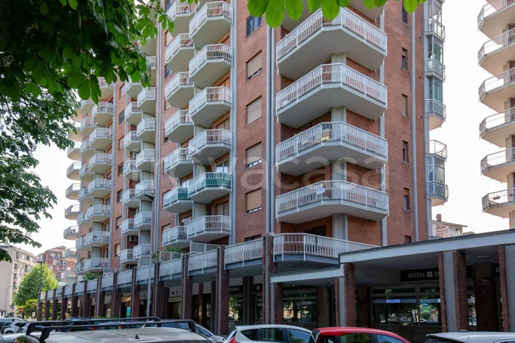 Esterno - Rearfitted Apartment with Balcony in Turin
