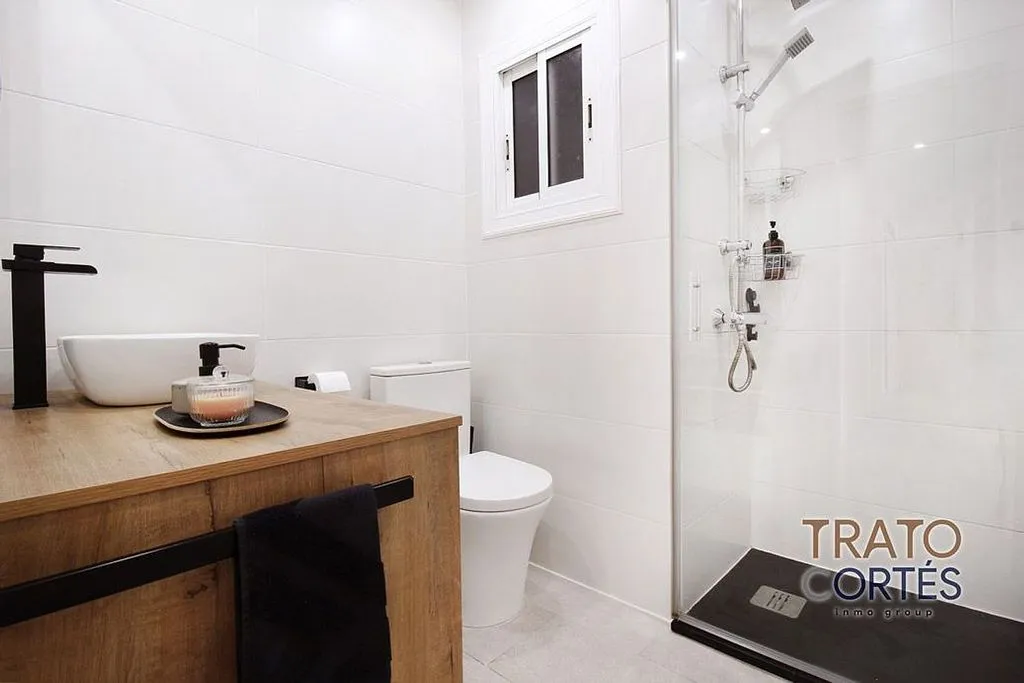 Salles de bain - Apartment with Balcony in Gavà Centre